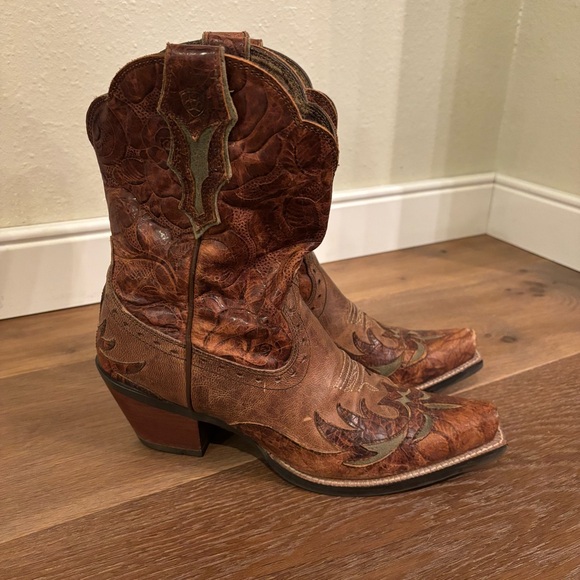 Ariat Shoes - Ariat Dahlia Distressed Tooled Leather Western Cowboy Ankle Boots Womens 8.5 B